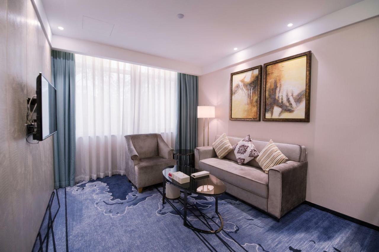 Hotel Ramada Shenzhen Baoan Zewnętrze zdjęcie